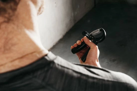 Beste Pirce ๐ Avento Handknijper Verstelbaar - 5-20 Kg - Zwart/Grijs ๐งจ 8 Beste Pirce ๐ Avento Handknijper Verstelbaar - 5-20 Kg - Zwart/Grijs ๐งจ - Afbeelding 6