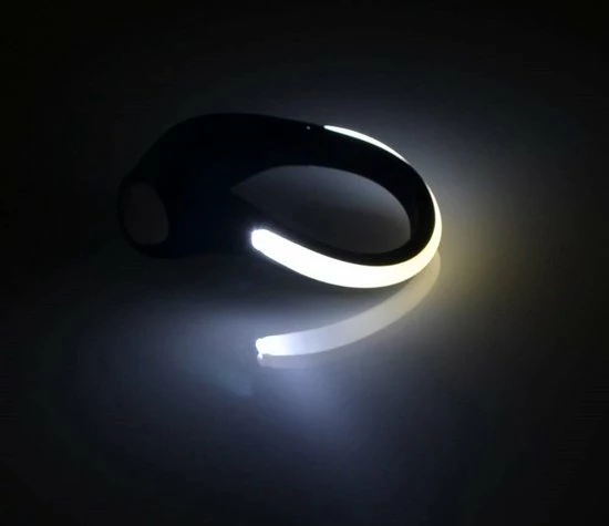 Beste Verkoop đ Borg's Choice Hardloop Verlichting LED 1 Stuk • Hardlopen • Veilig • Schoen • Zichtbaar • Fietsen • Batterijen Inbegrepen • Wit • Blauw • Rood • Roze• Groen • Concert • Skateboarden • LED Armband • LED Schoen • Sfeer • Donker • Hardlopen Donker đ 4 Beste Verkoop đ Borg's Choice Hardloop Verlichting LED 1 Stuk • Hardlopen • Veilig • Schoen • Zichtbaar • Fietsen • Batterijen Inbegrepen • Wit • Blauw • Rood • Roze• Groen • Concert • Skateboarden • LED Armband • LED Schoen • Sfeer • Donker • Hardlopen Donker đ - Afbeelding 2