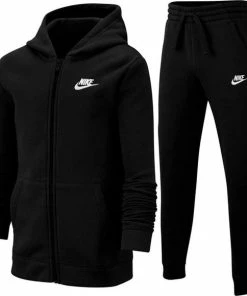 Promo 🔔 Nike Sportswear Core Jongens Trainingspak - Maat 134 🌟 19 Promo 🔔 Nike Sportswear Core Jongens Trainingspak - Maat 134 🌟 -Nijdam Shop 550x580 1