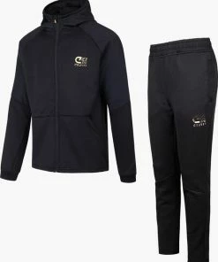 Goedkoop 🤩 Cruyff Pointer Trainingspak - Maat S - Mannen - Zwart 😉 -Nijdam Shop 550x671 1