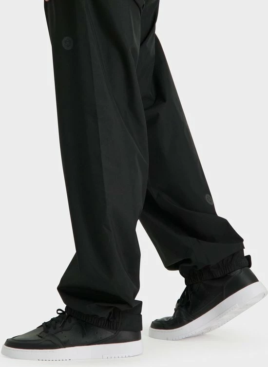 Beste Verkoop ✔️ AGU GO Regenpak Essential Unisex - Zwart - XL - Dames & Heren - Waterdicht & Ademend 💯 21 Beste Verkoop ✔️ AGU GO Regenpak Essential Unisex - Zwart - XL - Dames & Heren - Waterdicht & Ademend 💯 - Afbeelding 19